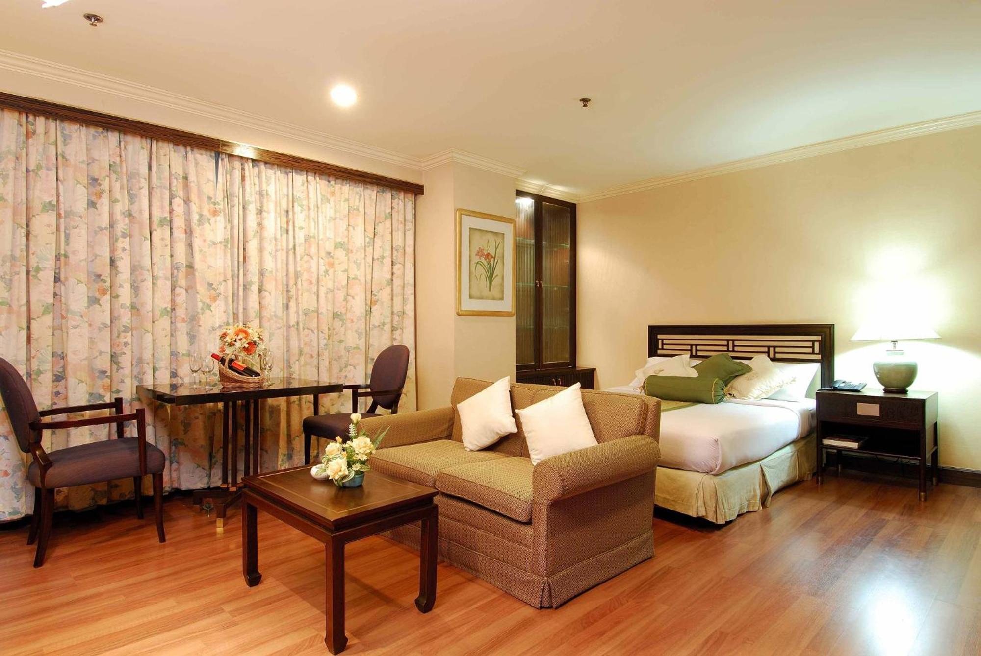 Princeton Bangkok Luaran gambar