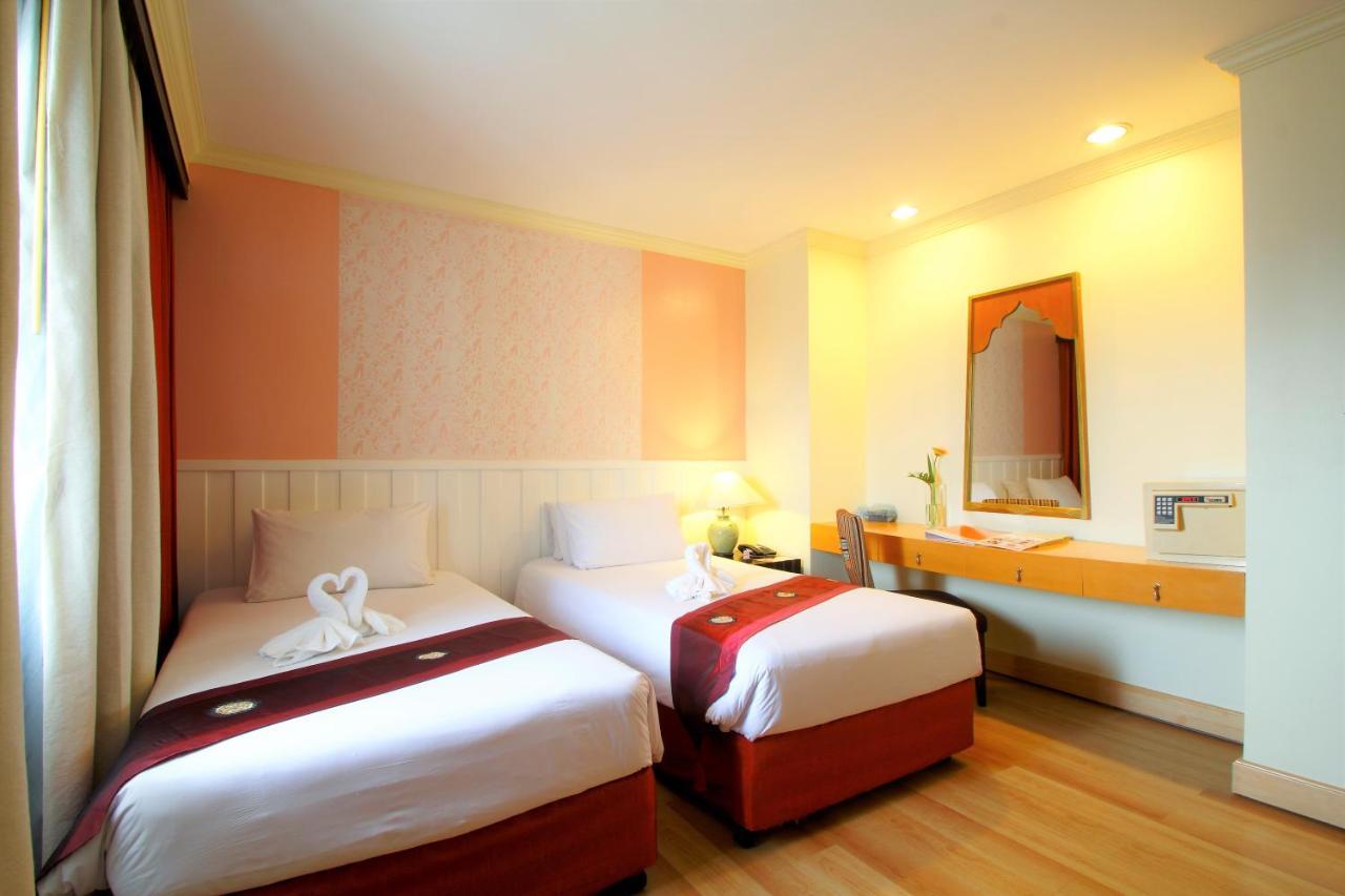 Princeton Bangkok Luaran gambar