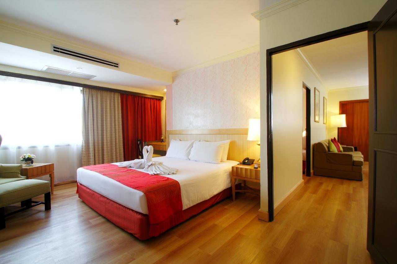 Princeton Bangkok Luaran gambar